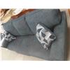 Image 3 : Modern Couch (Nice Condition) 86'' Wide 