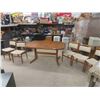 Image 1 : Table 29'' x 62'' x 40'' with 5 Chairs 