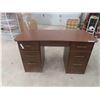 Image 1 : Desk 29'' x 23 1/2'' x 49'' 