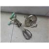 Image 8 : Antique Kitchen Utensils : Manual Mixer with Wood 