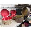 Image 3 : 3 Vintage Zippered Hat Boxes, 3 Wigs, 9 Ladies Church