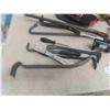Image 2 : Tool Bag, Wrecking Bars, Nail Puller, Timer & More 