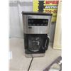 Image 2 : Braun Coffee Maker, 2 Petit Point Pictures, Royal 