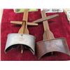Image 2 : 2 Antique Stereo Viewers & Assorted Cards 