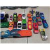 Image 8 : 100+ Hot Wheels Diecast Vehicles 