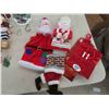 Image 2 : Christmas Décor: Wooden Manager, Santa Figurines, 