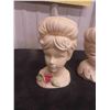 Image 2 : 3 Lady Head Planters 