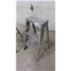 Image 2 : (2) 3ft Aluminum Step Folding Ladder 