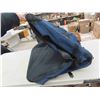 Image 2 : Veehoo Folding Dog Crate - New or 
