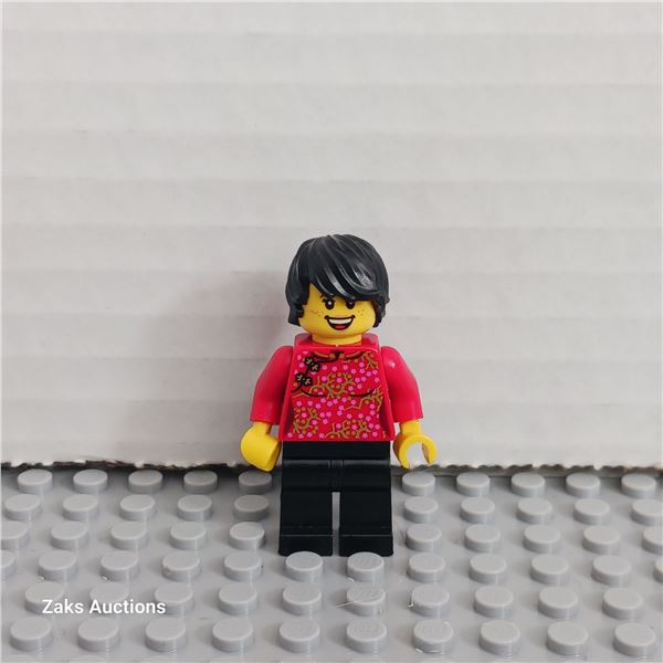 Chinese New Year, Oriental Dress with Dark Pink Flowers on Gold Branches Pattern (BAM) Minifigure
