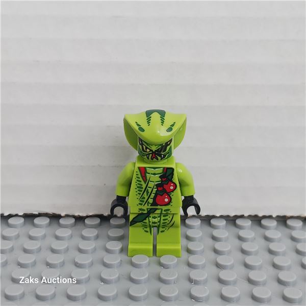 Lasha - Red Vials Minifigure