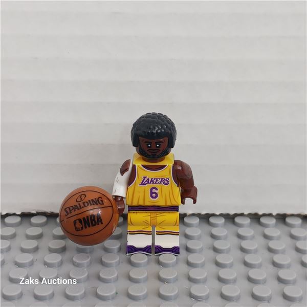 NBA Basketball Lakers James #6 Minifigure