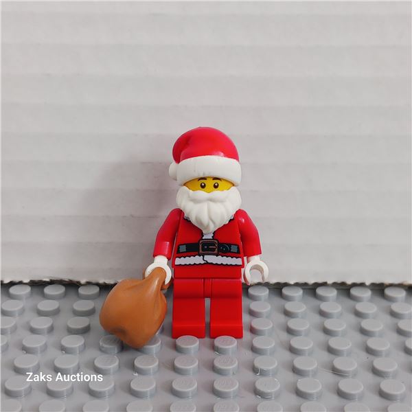 Santa, Series 8 Minifigure