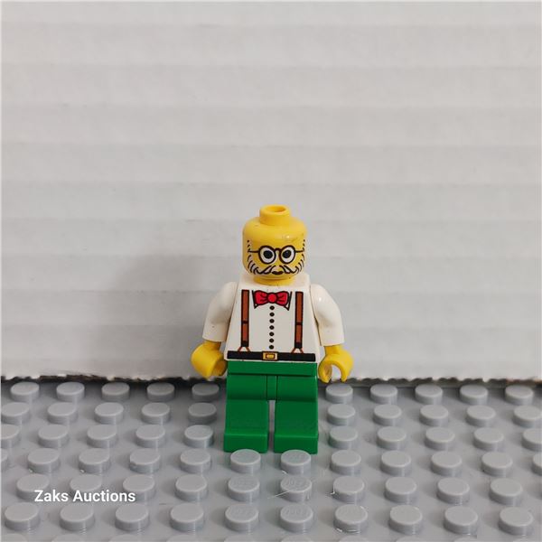 Dr. Kilroy / Dr. Charles Lightning Minifigure