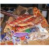 Image 5 : LARGE LOT OF ASSORTED CANDY, PEANUTS & MORE