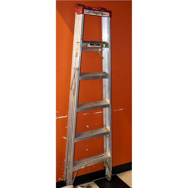 6FT ALUMINUM LADDER