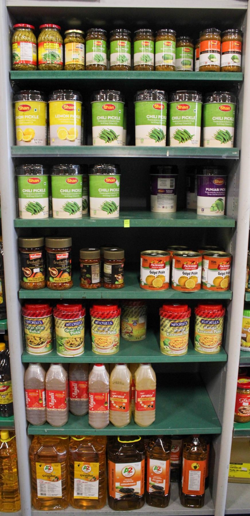 Pickle Items LARGE LOT OF ASSORTED PICKLE ITEMS INCL ASSORTED