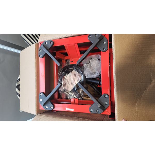 NEW GAS STOVE IN BOX