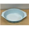 Image 3 : Pyrex Turquoise Blue Snowflake 045 Casserole & Lid 2.5 QT - very nice overall