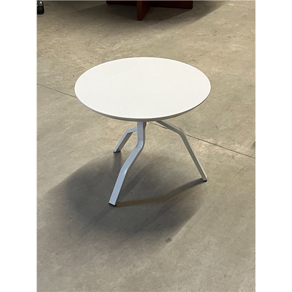 Modern Structube 3 Legged Side Table 20"W 17"T