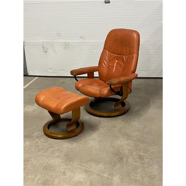 AS IS Ekornes (Norway) Stressless Lounge & Ottoman - see all photos for condition