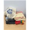 Image 1 : AS IS: 4 Wool Blankets
