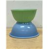 Image 2 : 6" Fire King Jadite Swirl & 7" Pyrex Delphite Blue Mixing bowl - no chips but well used