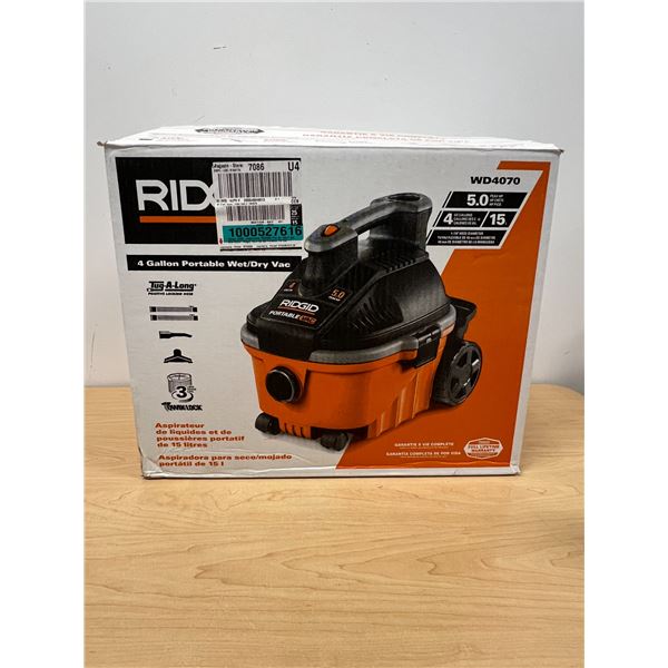 Ridgid 4 Gallon Wet / Dry Vacuum - looks new in box - see all photos