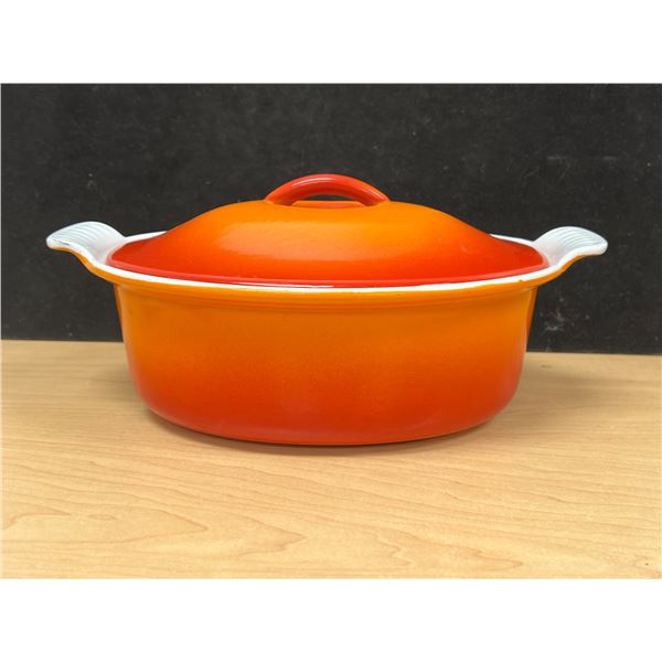 Oval Enamelled Cast Iron Dish with lid - Approx: 10.5"W 3.5"T - some use