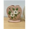 Image 2 : 2 Hull USA Art Pottery Vases - 6.5"T