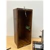 Image 15 : Time Capsule Singer Sewing Machine in Wooden Case with Key
