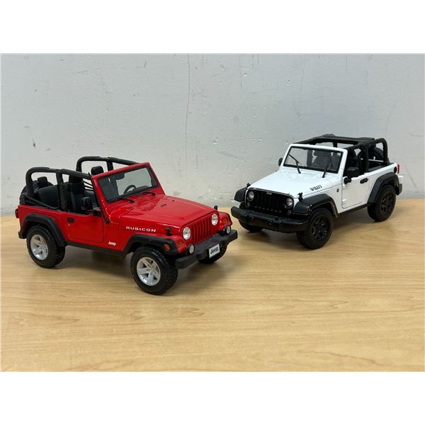 2 Maisto Die Cast Jeeps 1/18 - White one had no motor & shows play wear/use - see all photos