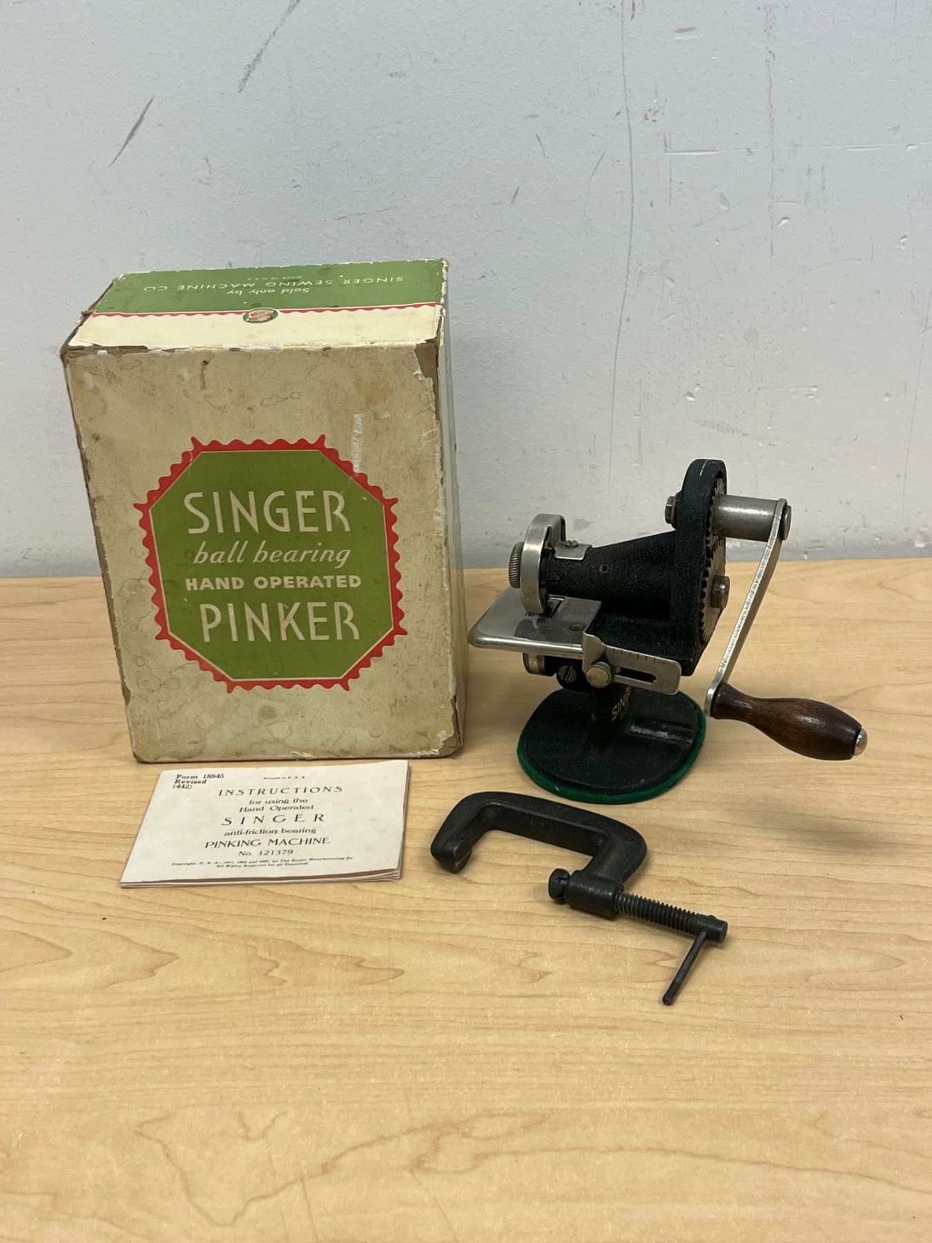 Singer Ball Singer Ball Bearing Hand Operated Pinker with Box, C-Clamp, box and ...