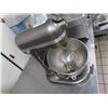 Image 2 : Kitchen Aid 8 Qt. Mixer w/Bowl/Whip