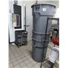 Image 2 : 4-Large Brute Waste Cans - 4 X $