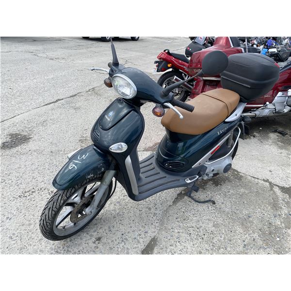 2003 Piaggio and vespa LT 150