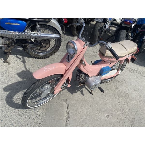 1969 Yamaha U5E lady