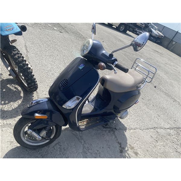 2013 Piaggio and vespa LX/LXV/S