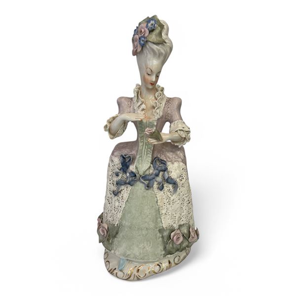 CORDAY - COLONIAL WOMAN FIGURINE