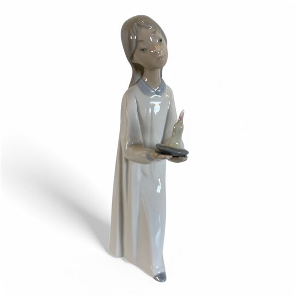 LLADRO - GIRL WITH CANDLE FIGURINE