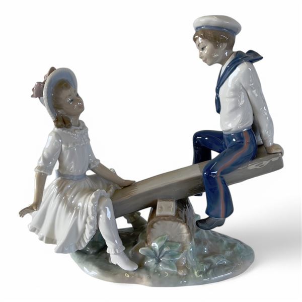 LLADRO - SEESAW