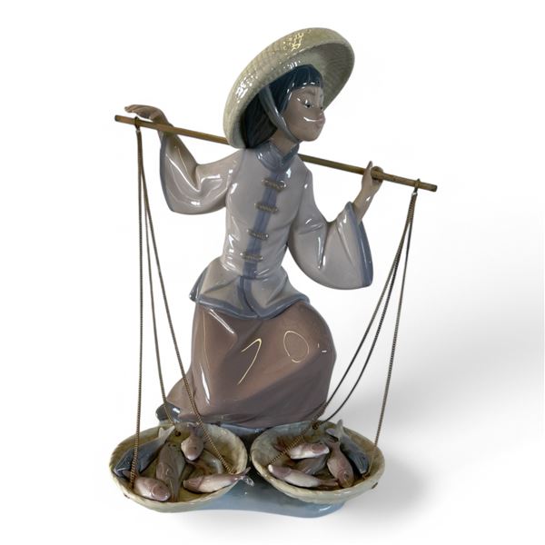 LLADRO - FISH A PLENTY
