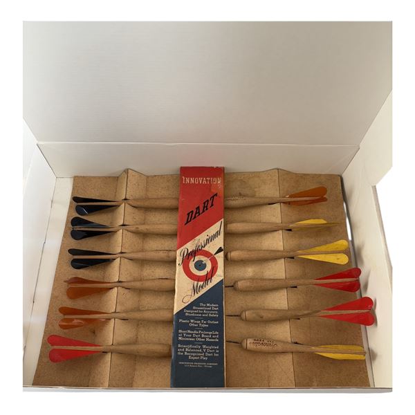 VINTAGE DART SET