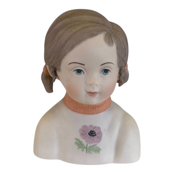 ISPANKY - YOUNG GIRL BUST