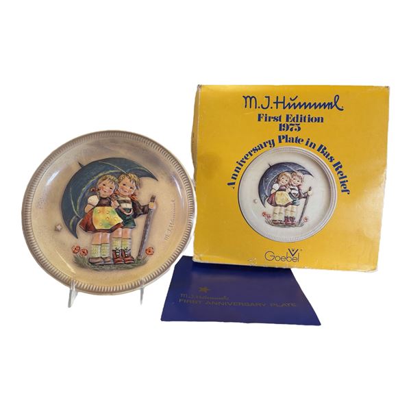 HUMMEL / GOEBEL PLATE - STORMY WEATHER
