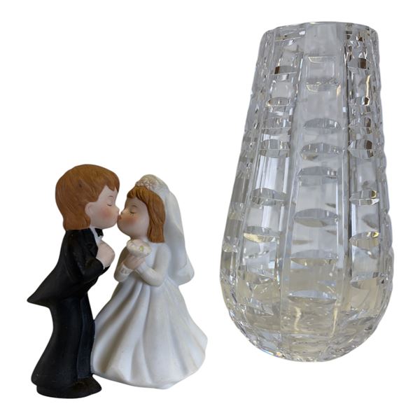 LOT OF 2 - CRYSTAL VASE AND WEDDING CAKE TOPPER