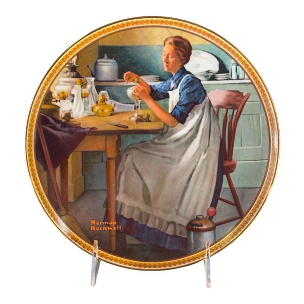 NORMAN ROCKWELL PLATE - WORKING IN THE KITCHEN