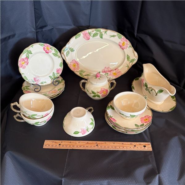 FRANCISCAN - DESERT ROSE EARTHENWARE