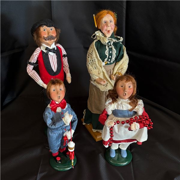 LOT OF 4 ORNAMENTS / DOLLS