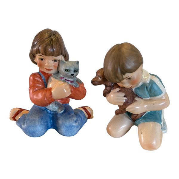 GOEBEL - KITTY CUDDLE AND PUPPY LOVE